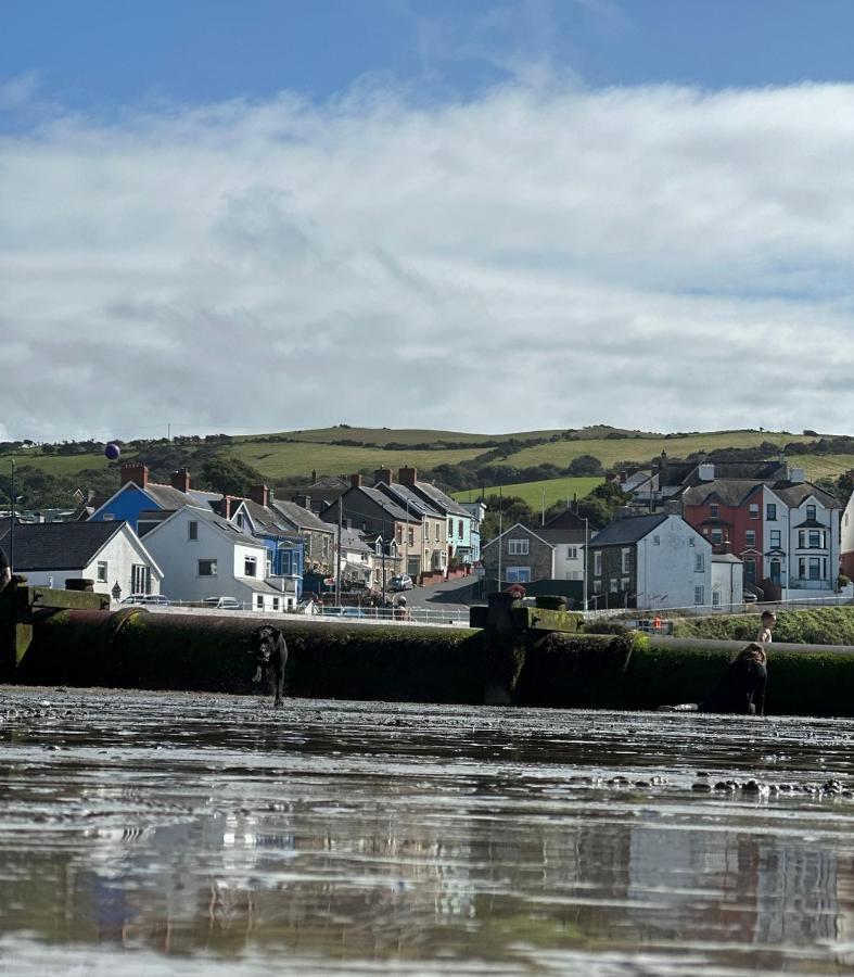 Powys 37 Hotel Borth Exterior photo