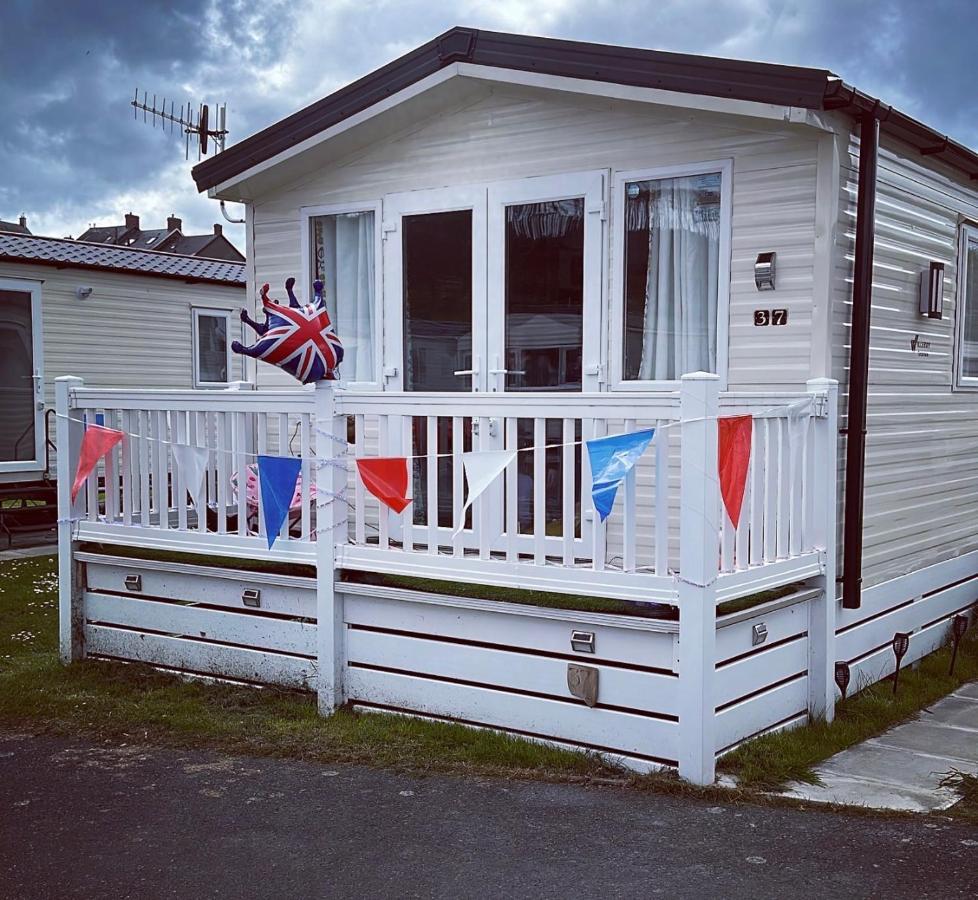 Powys 37 Hotel Borth Exterior photo